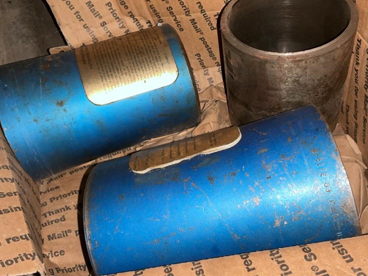 #233-•-steel-shelf-and-contents-image-13