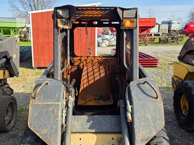 new-holland-ls140-image-29