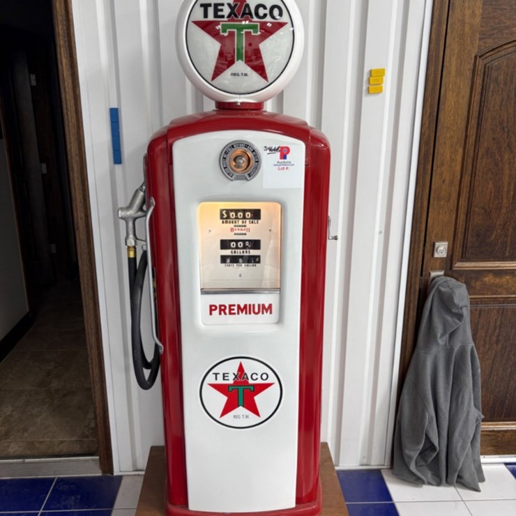 BENNETT / TEXACO LIGHTED DECORATIVE RELIC GASOLINE PUMP
