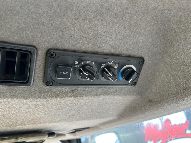 kubota-m105s-image-28