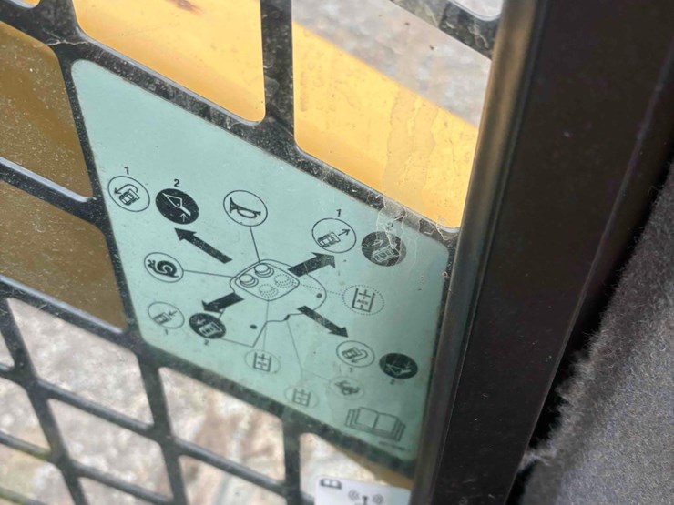 2019-caterpillar-272d2-image-13