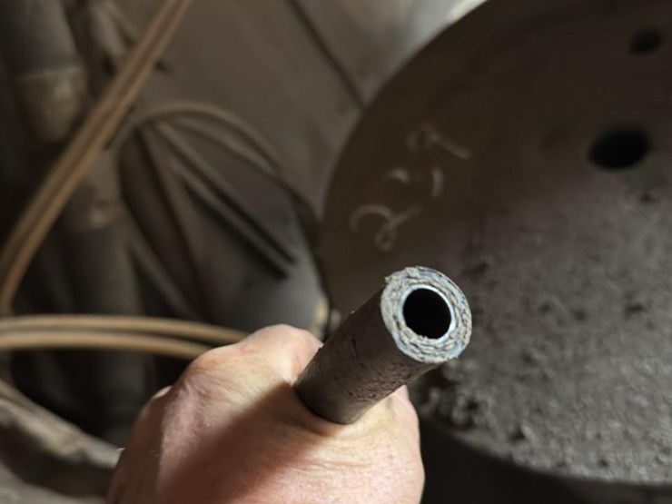 #239-•-black-hose-image-2