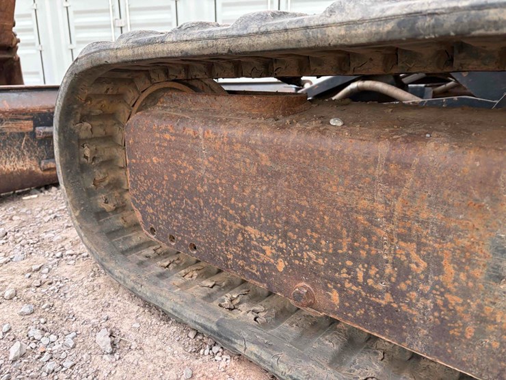 2016-deere-35g-image-7