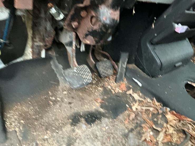 1995-freightliner-fl70-image-20