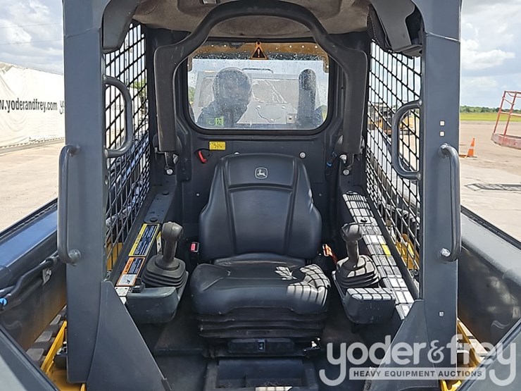 2023-deere-325g-image-24