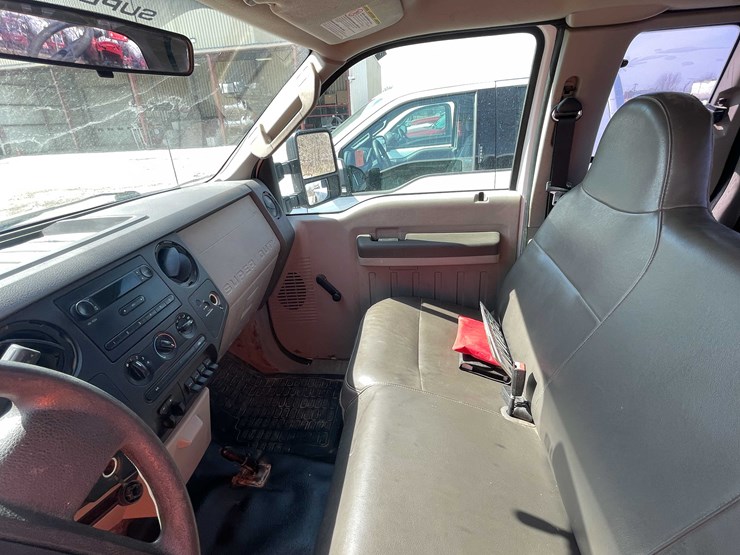 #5672-•-2010-f250-4x4-extended-cab-(has-wi-title)-image-65