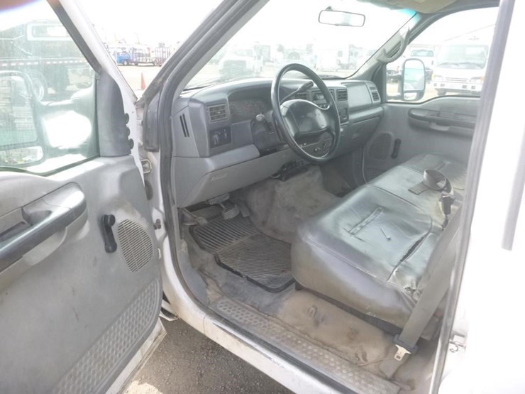 2002-ford-f350-image-8