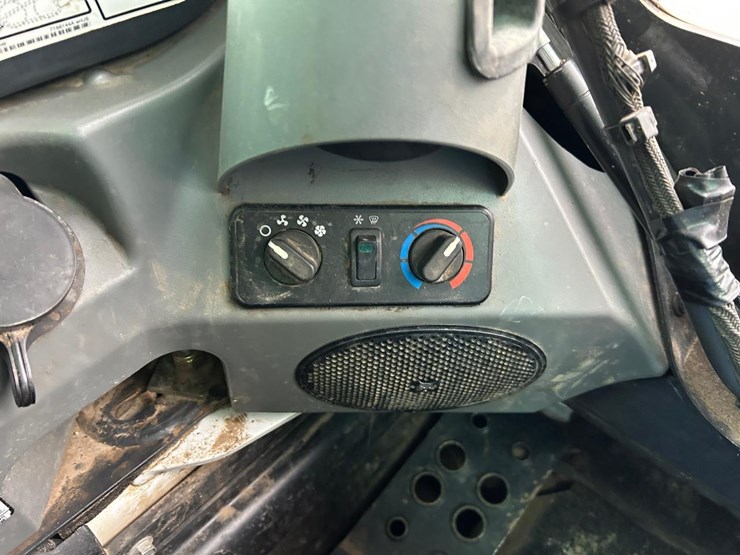 2018-bobcat-t770-image-24