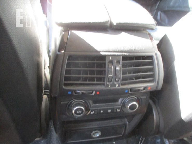 2011-bmw-x5-image-13