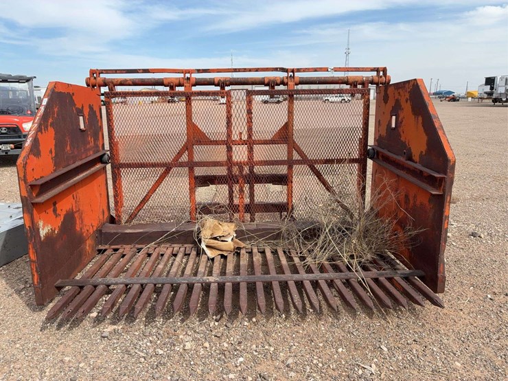 heavy-duty-steel-rock-bucket-grapple-attachment,-approx.-8-ft-wide-image-2