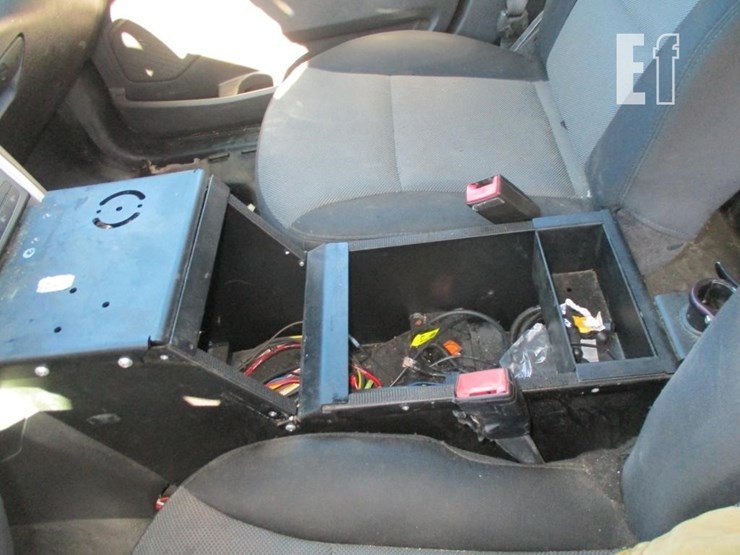 2014-ford-explorer-image-9