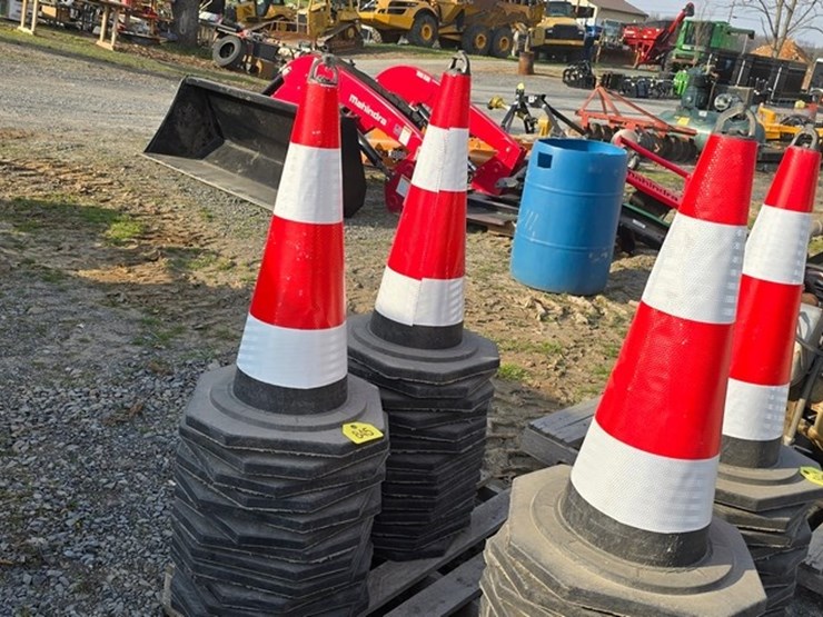 new-27-traffic-cones-image-2