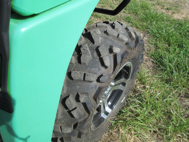 2011-caterpillar-550-image-11