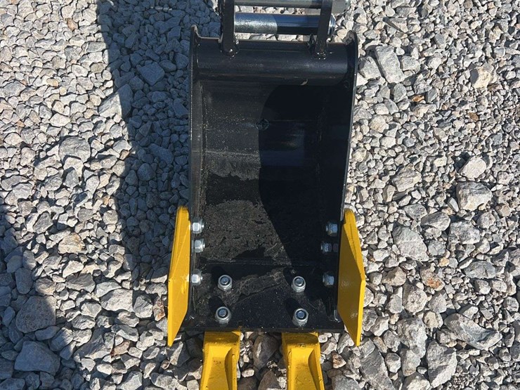 sdlanch-mini-excavator-bucket-image-1