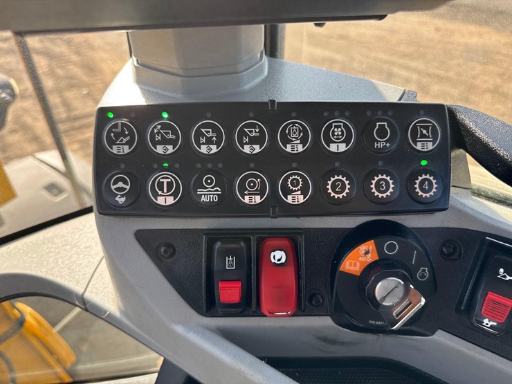 2020-caterpillar-938m-image-26