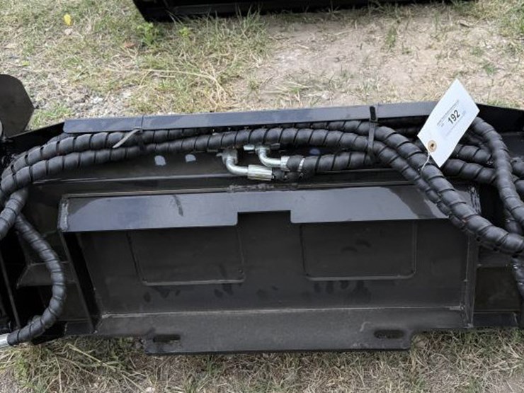 #192-•-mini-skid-steer-39"-4-in-1-bucket-image-3