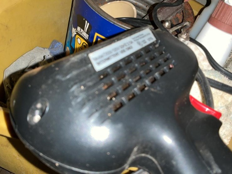 #231-•-parts-shelf-and-contents-image-26