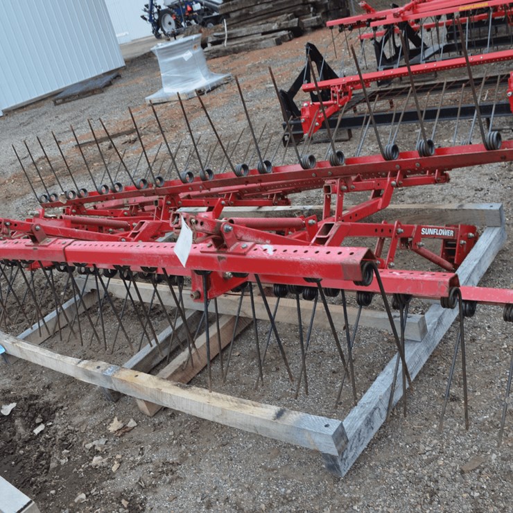 Sunflower Coil Tine Leveler
