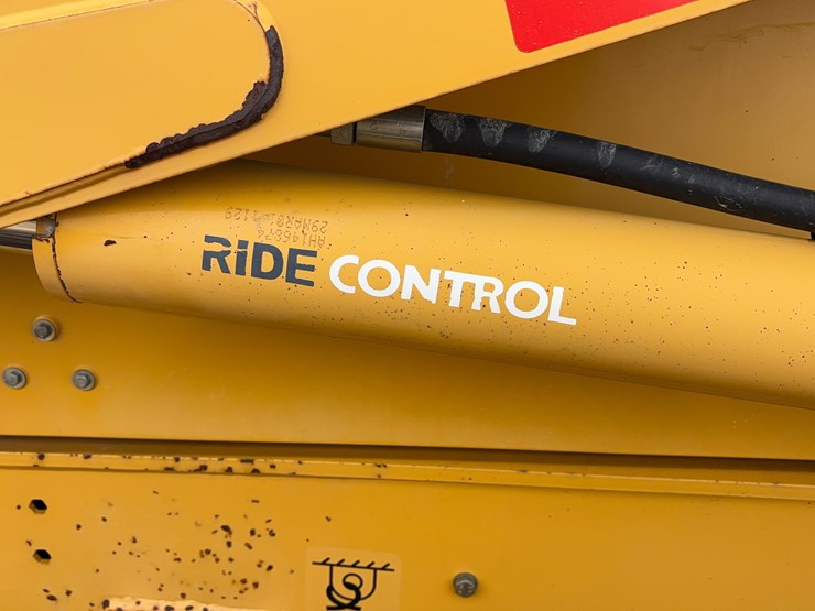 2001-deere-410g-image-21