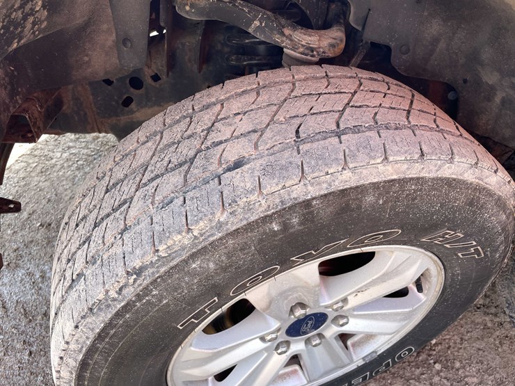 #5673-•-2015-f150-xlt-4x4-extended-cab-(has-wi-title)-image-13