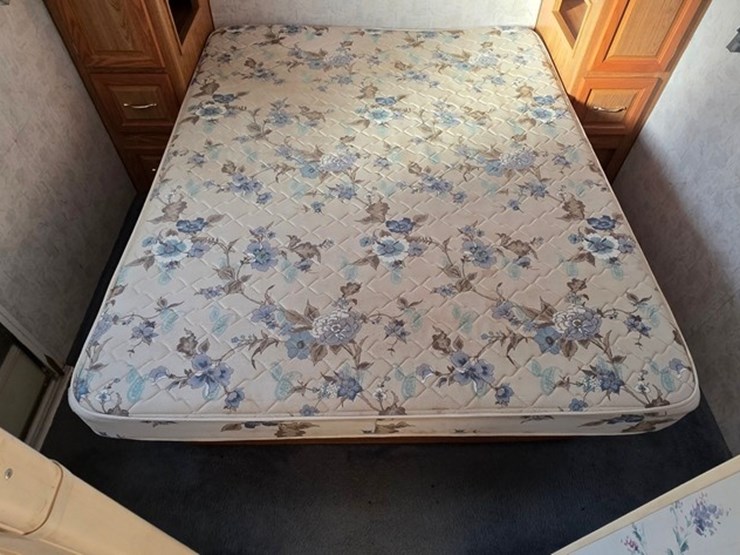 1998-sunline-camper-(title)-image-43