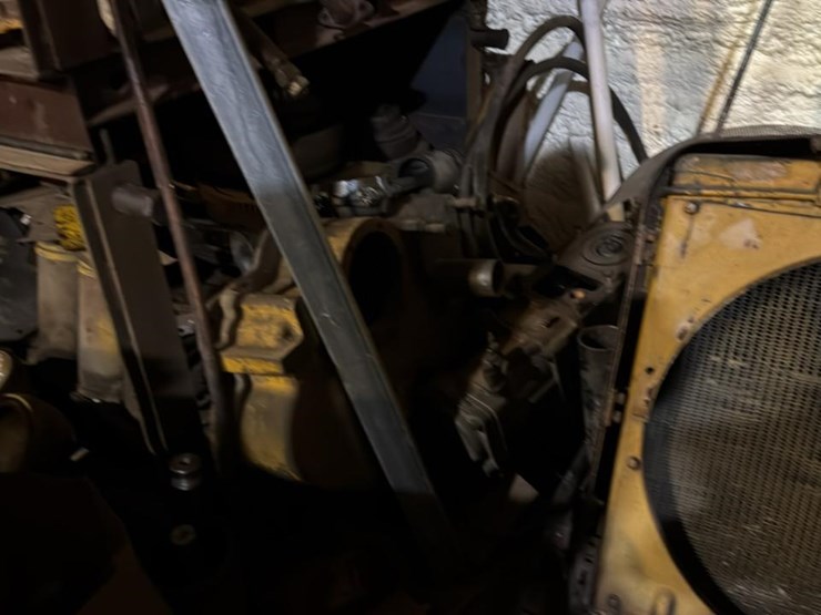 #263-•-steel-shelf-and-cat-engine-parts-image-4