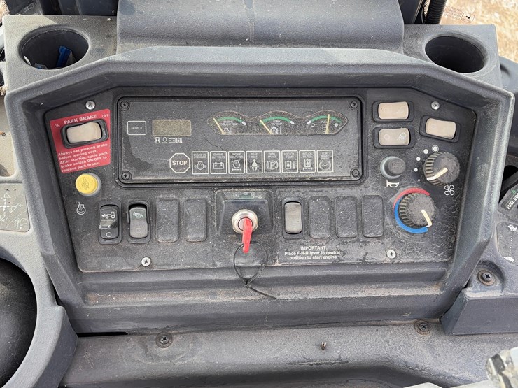 2001-deere-410g-image-19