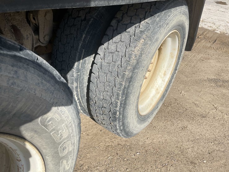 1987-ford-ltl9000-image-10