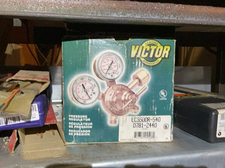 #270-•-shelf-with-welding-supplies-image-9