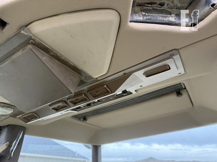 john-deere-4455-image-24