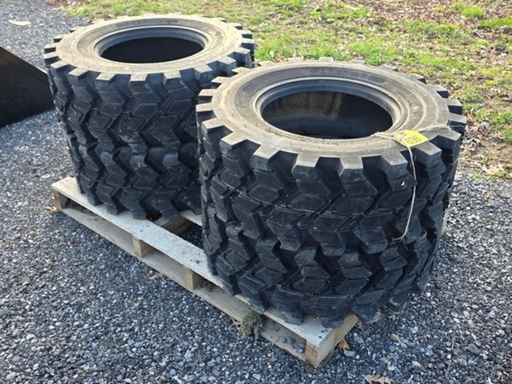 new-4-forerunner-12-16.5-hd-skidloader-tires-image-2