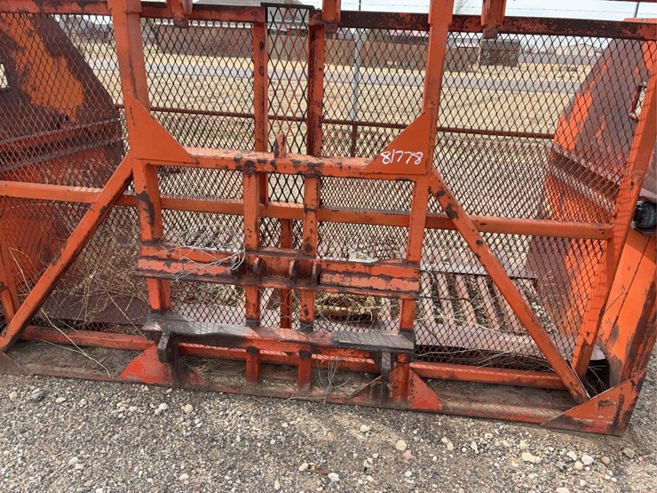 heavy-duty-steel-rock-bucket-grapple-attachment,-approx.-8-ft-wide-image-10