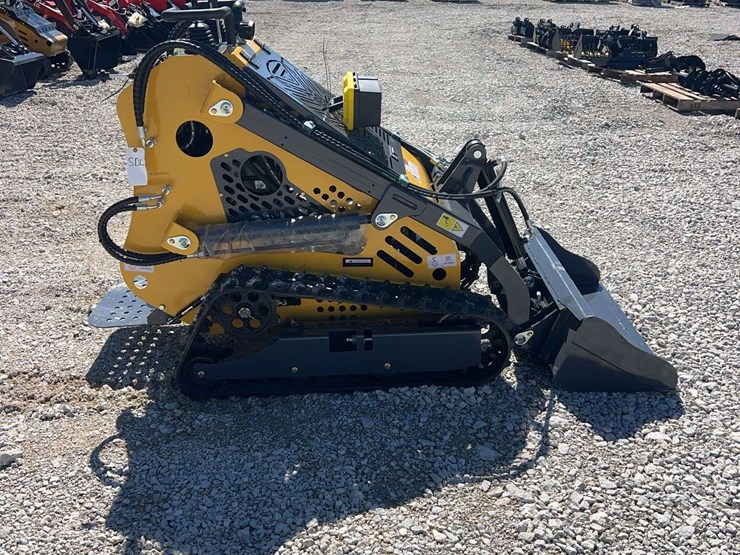 2026-sdlanch-dll60-mini-skid-steer-image-4
