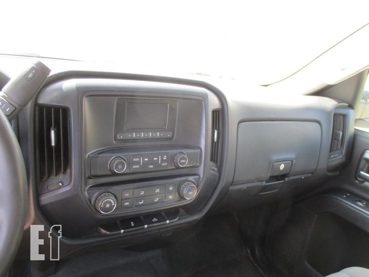 2015-chevrolet-2500hd-image-9