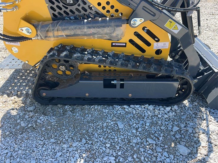 2026-sdlanch-dll60-mini-skid-steer-image-11