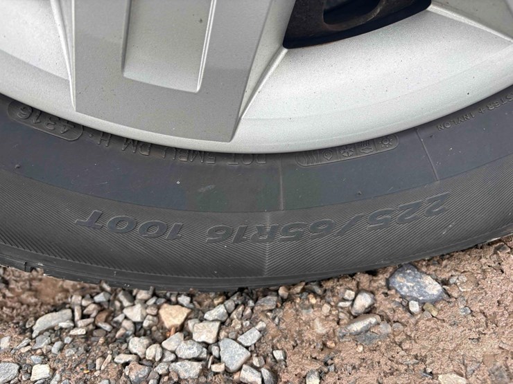 2010-dodge-caravan-image-6