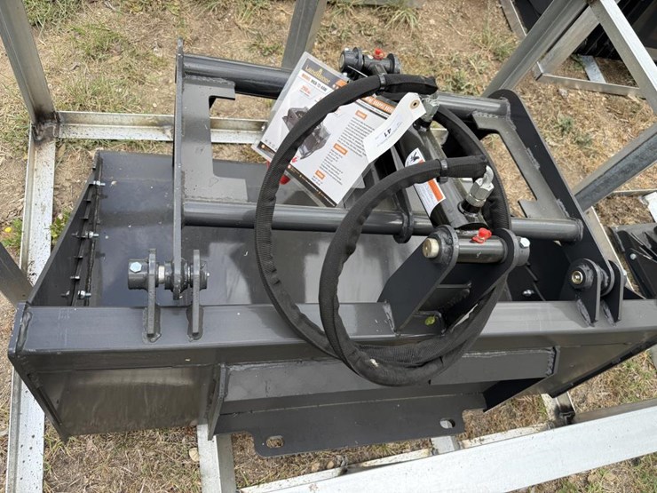 #41-•-mini-skid-steer-grapple-bucket-image-4