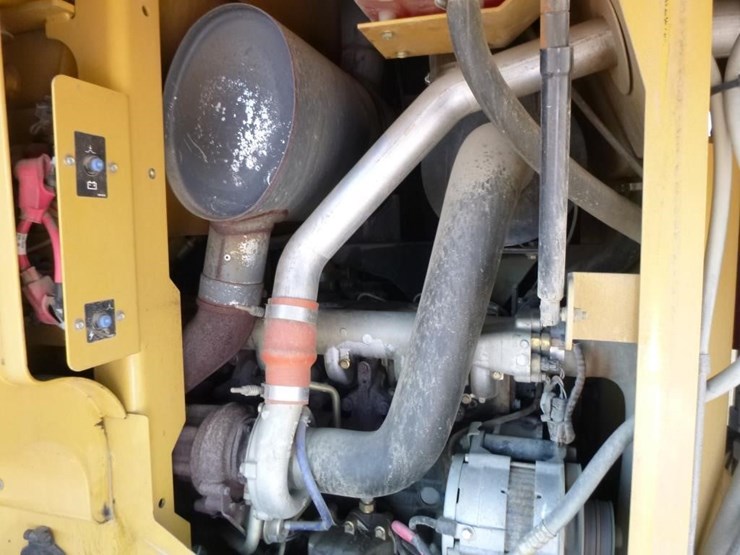 2004-caterpillar-924gz-image-29