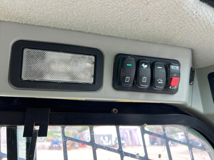 caterpillar-259d3-image-26