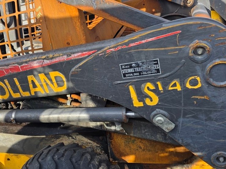 new-holland-ls140-image-21