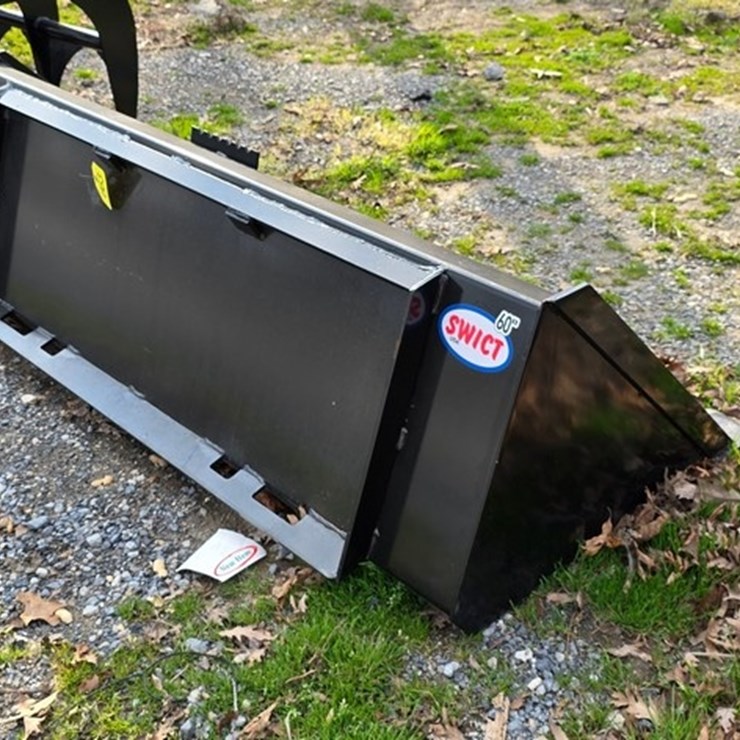 New Swict 60" Skidloader Bucket