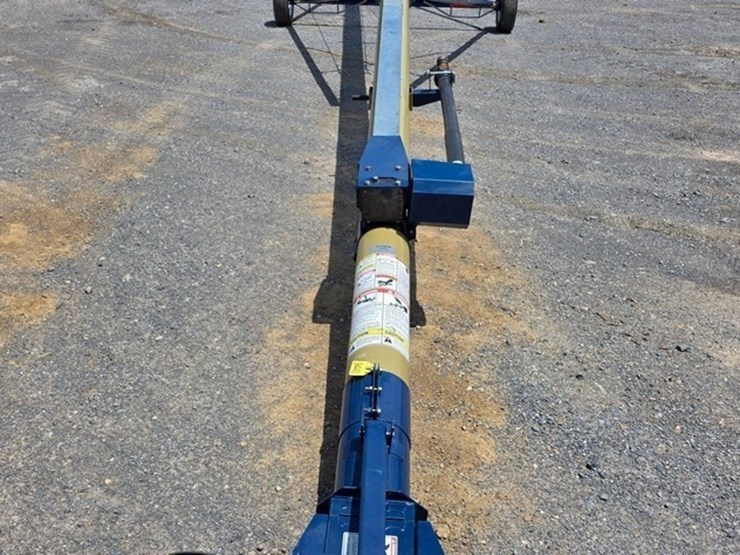 new-harvest-t862-8"x62'-transport-auger-image-38