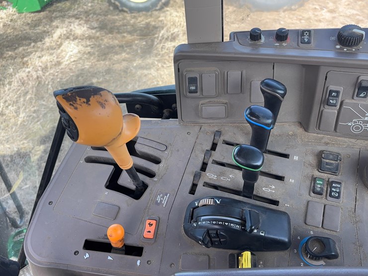 2019-john-deere-6175m-image-23