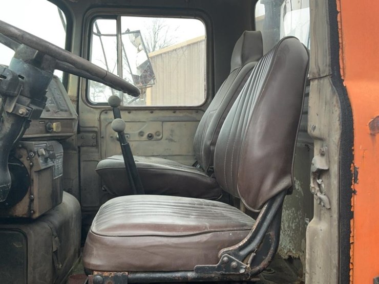 #303-•-mack-crane-truck-image-21