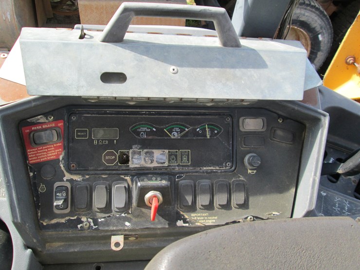 deere-310g-image-31