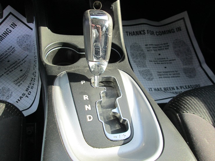 2014-dodge-journey-sxt-image-27