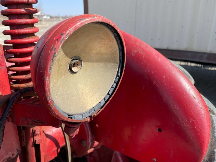 #5682-•-ih-cub-tractor-image-26