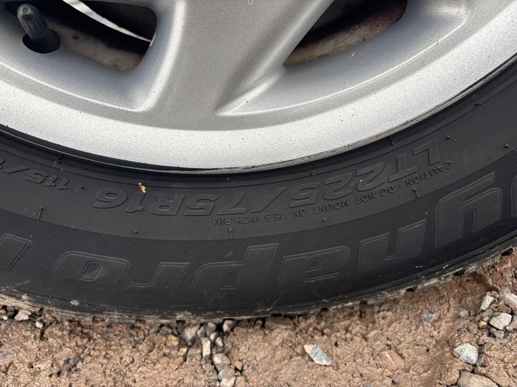 2011-ford-e350-image-6