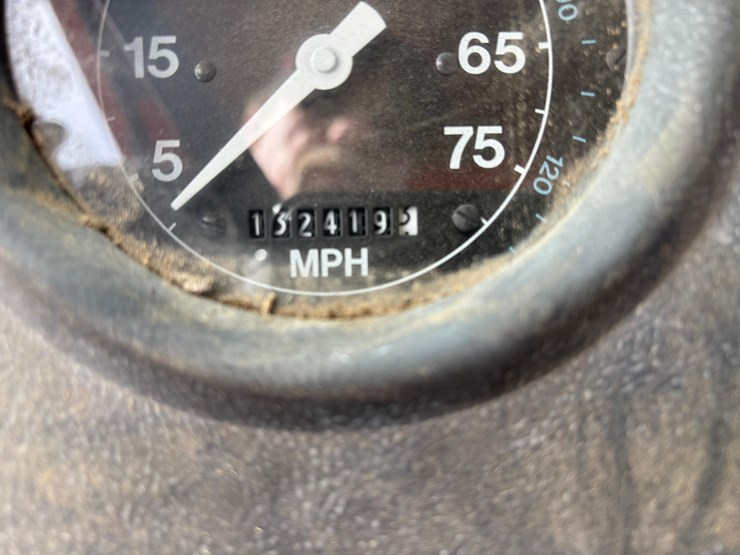 1989-ford-l8000-image-11