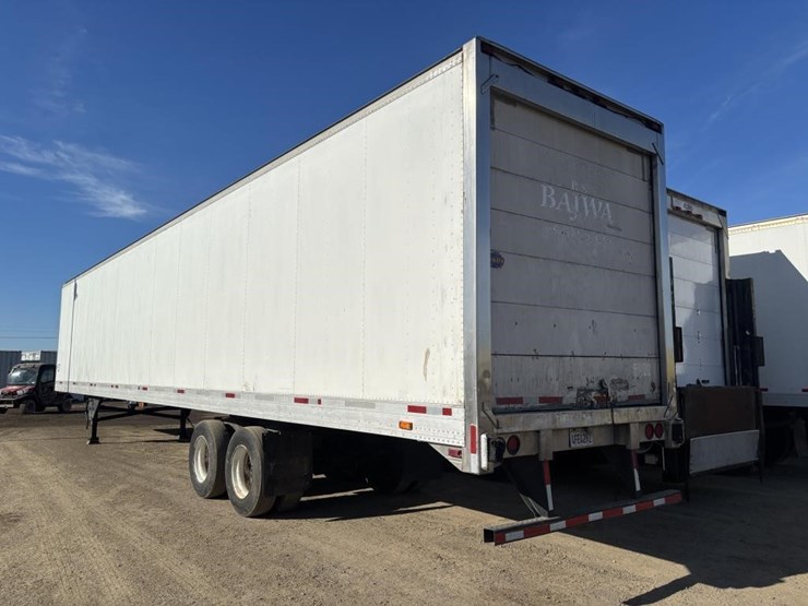 2000-utility-vs2r-image-4